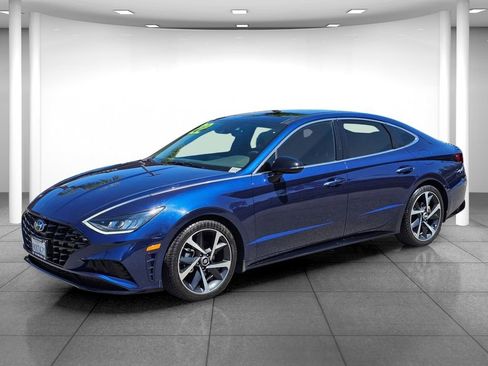 Certified 2022 Hyundai Sonata SEL Plus w/ Winter Weather Package FWD image 3