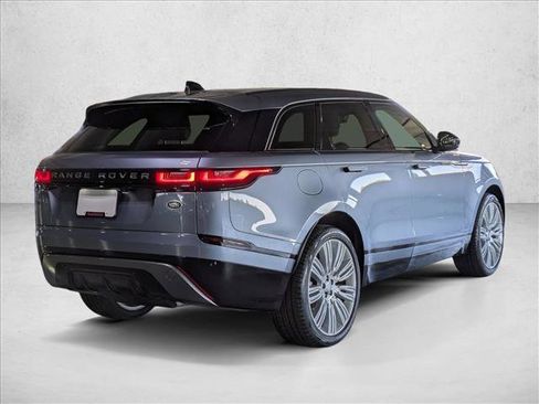 Used 2022 Land Rover Range Rover Velar R-Dynamic S image 4