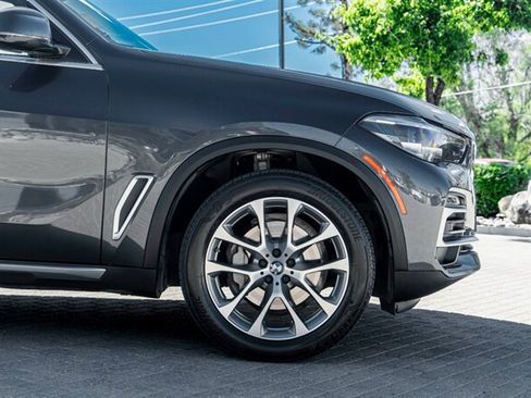 Used 2019 BMW X5 xDrive40i w/ Convenience Package AWD/4WD image 11
