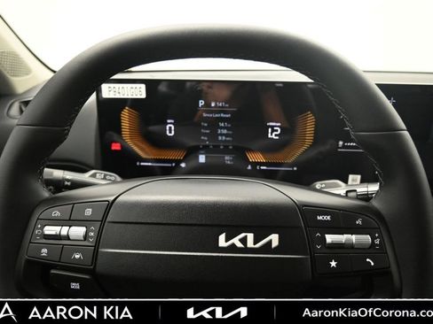 New 2026 Kia K4 EX FWD image 25