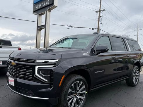 New 2026 Chevrolet Suburban High Country AWD/4WD image 4