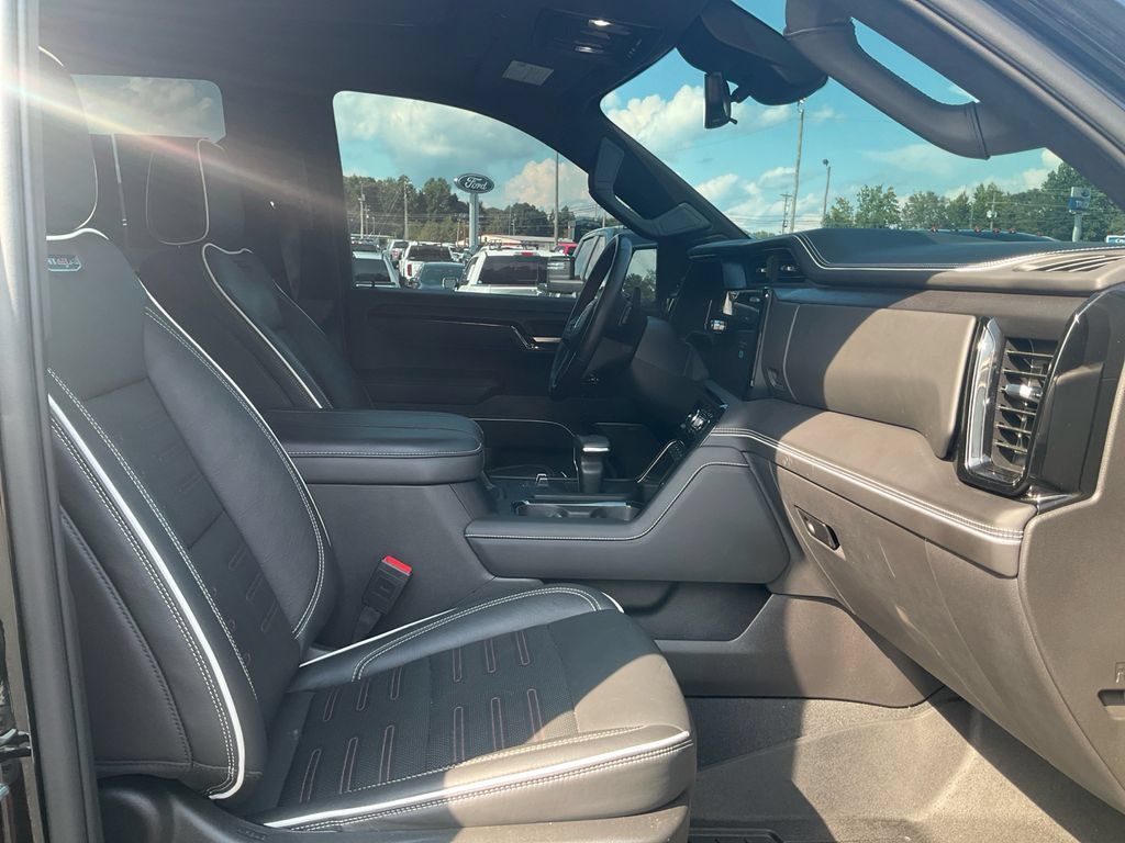 Used 2023 GMC Sierra 1500 AT4X AWD/4WD image 12