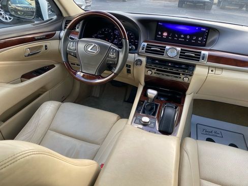 Used 2017 Lexus LS 460 image 14