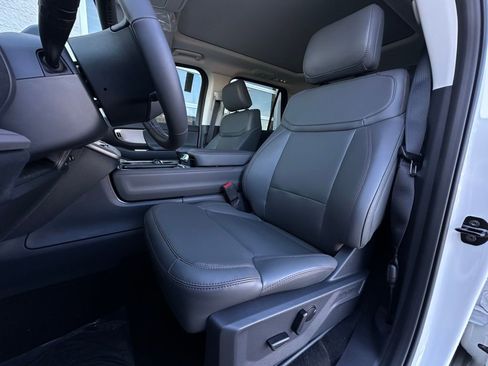 New 2025 Ford Expedition Max Active image 30