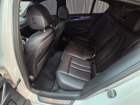 Used 2018 BMW 530i xDrive AWD/4WD image 18