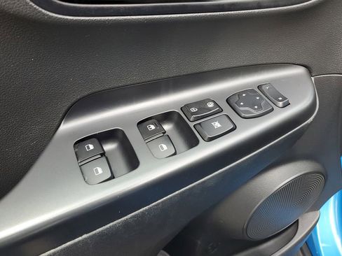 Used 2018 Hyundai Kona SE image 11