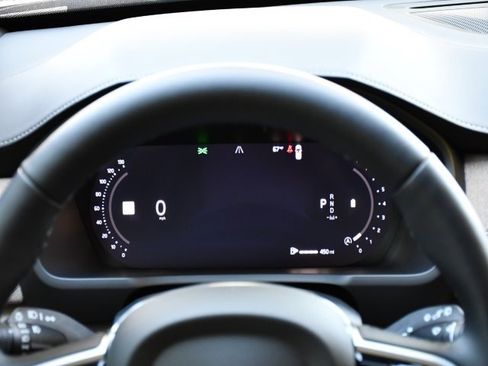 New 2026 Volvo XC90 B6 Plus w/ Protection Package Premier image 24