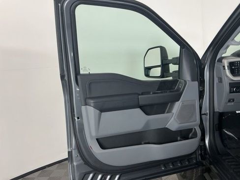 New 2026 Ford F350 XLT w/ XLT Premium Package AWD/4WD image 16