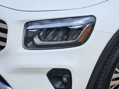 Certified 2026 Mercedes-Benz GLB 250 image 26