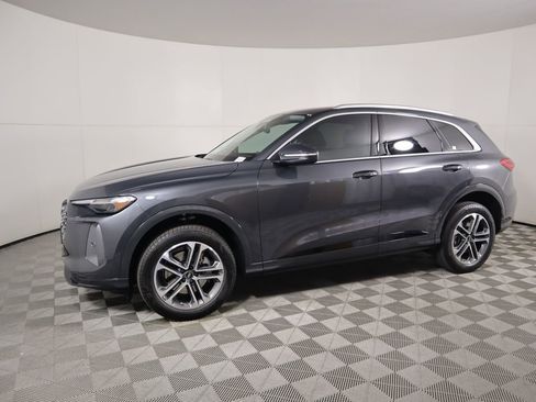 Used 2025 Audi Q5 Premium Plus w/ Premium Plus image 9