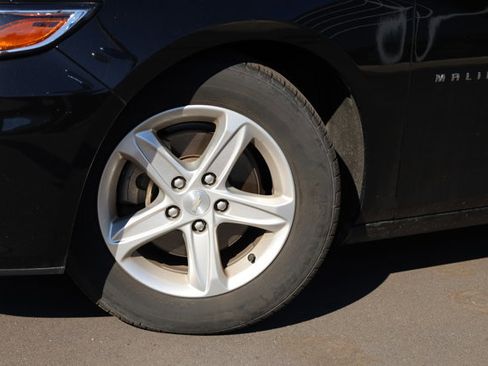 Used 2023 Chevrolet Malibu LT image 17