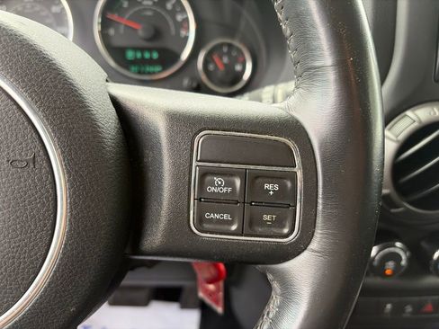 Used 2017 Jeep Wrangler Sport AWD/4WD image 19