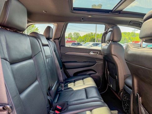 Used 2020 Jeep Grand Cherokee Limited w/ Luxury Group II RWD image 15