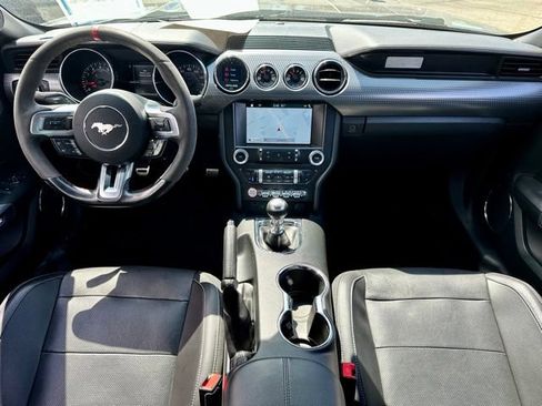 Used 2017 Ford Mustang GT Premium w/ GT Performance Package RWD image 18