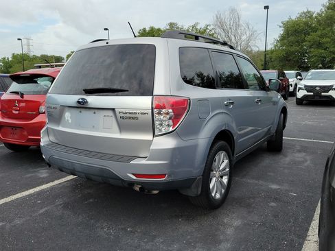 Used 2012 Subaru Forester 2.5X Premium w/ All-Weather Pkg AWD/4WD image 9
