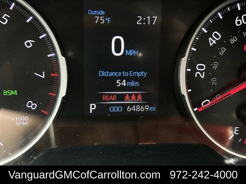 Used 2022 Toyota RAV4 XLE Premium image 15