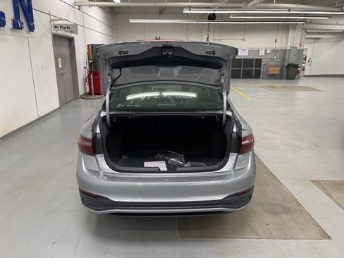 New 2026 Volkswagen Jetta SE FWD image 9