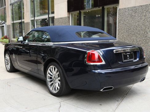 Used 2020 Rolls-Royce Dawn image 24