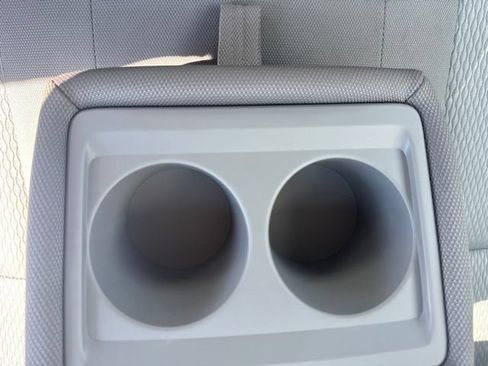 Used 2016 Toyota Corolla LE FWD image 33