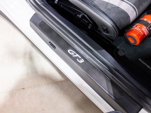 Used 2018 Porsche 911 GT3 image 30
