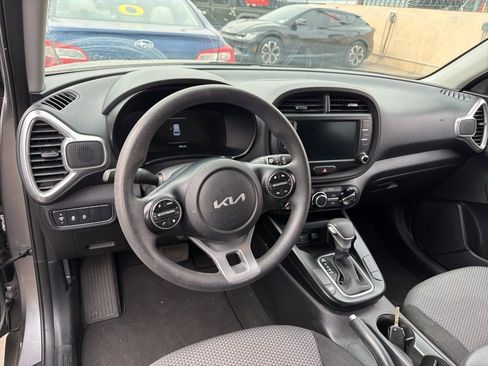 Used 2023 Kia Soul LX w/ Option Group 015 image 18