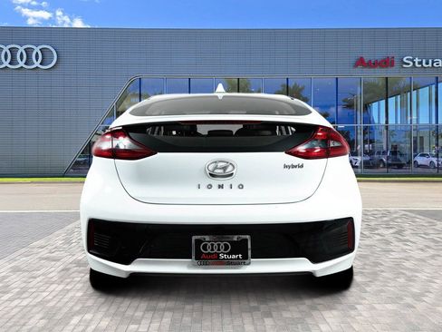 Used 2017 Hyundai Ioniq Limited image 6