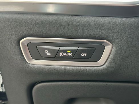 Certified 2025 BMW X7 M60i AWD/4WD image 29