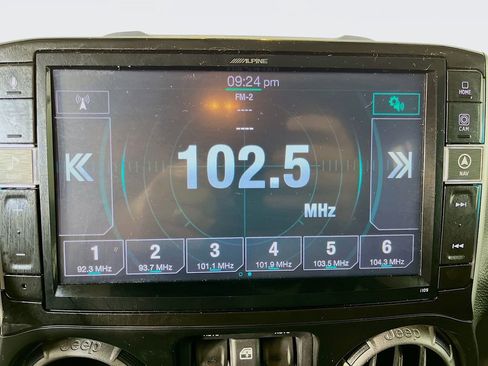 Used 2017 Jeep Wrangler Unlimited Sport w/ Quick Order Package 24S image 18