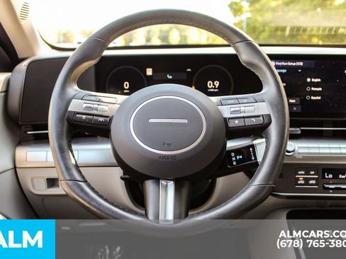 Used 2024 Hyundai Kona Limited AWD/4WD image 25