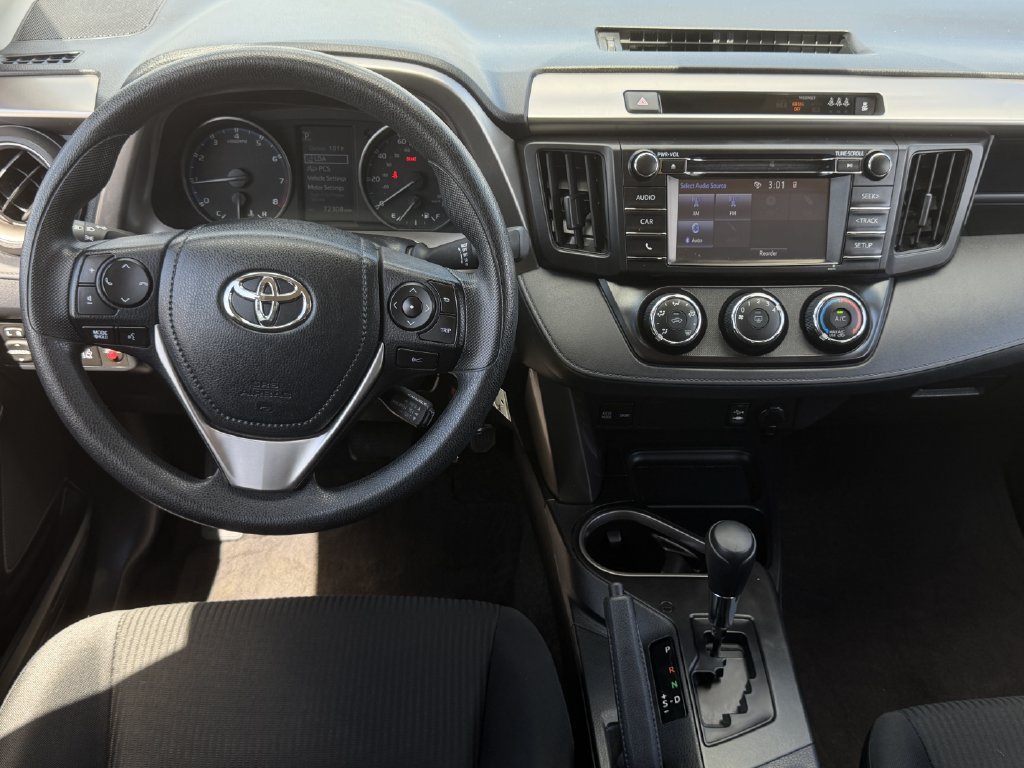 Used 2017 Toyota RAV4 LE FWD image 12