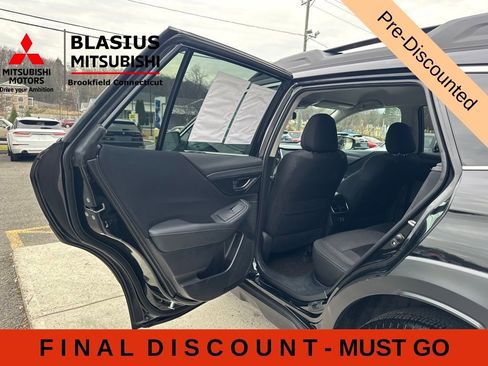 Used 2023 Subaru Outback Premium AWD/4WD image 19
