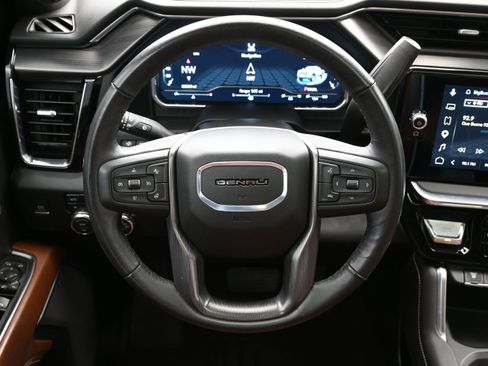 Used 2024 GMC Sierra 2500 Denali Ultimate AWD/4WD image 15
