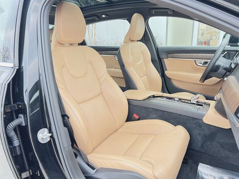 Used 2023 Volvo S90 B6 Ultimate image 27