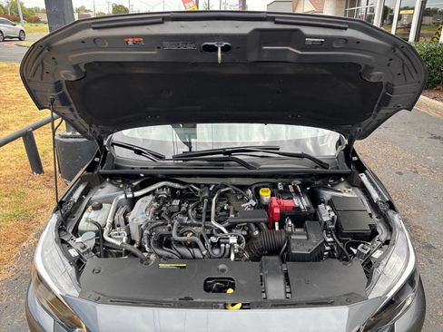 Used 2025 Nissan Sentra SV FWD image 25