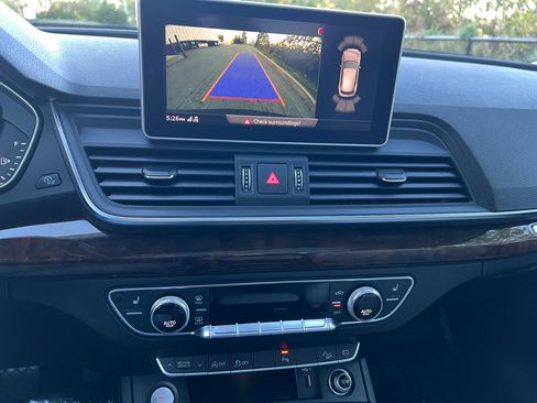 Used 2018 Audi Q5 2.0T Premium Plus w/ Premium Plus Package image 23