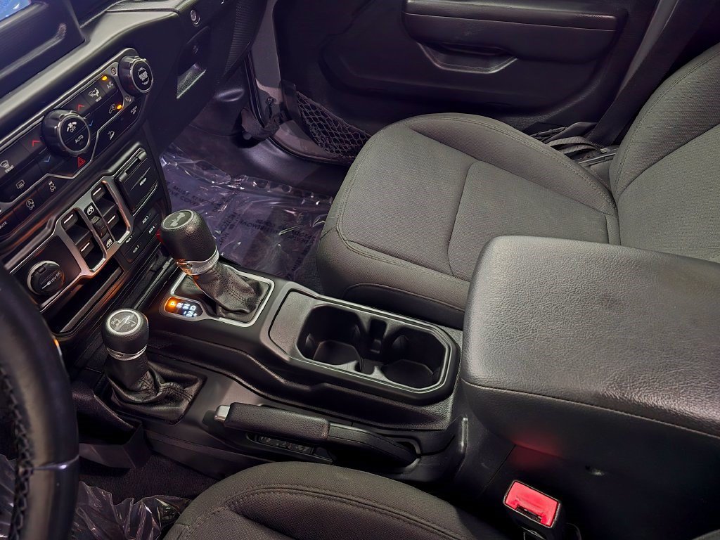 Used 2020 Jeep Wrangler Unlimited Sport AWD/4WD image 25
