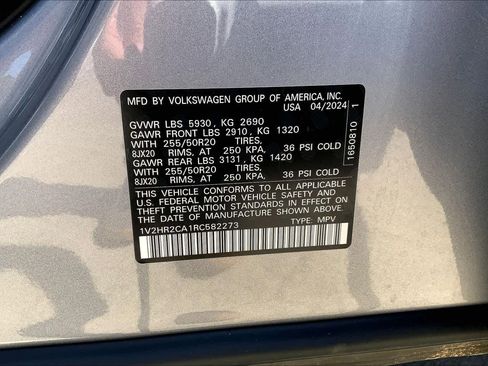 Used 2024 Volkswagen Atlas SE AWD/4WD image 32