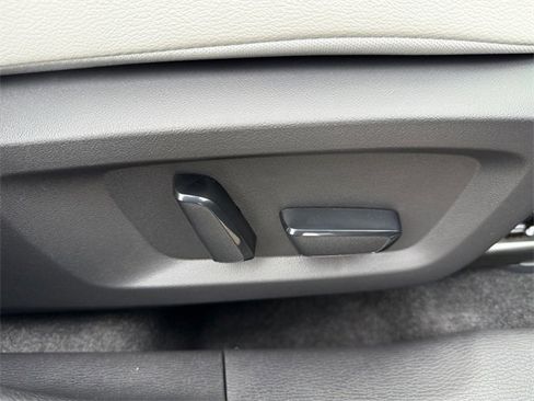 New 2025 Mitsubishi Outlander SEL image 25