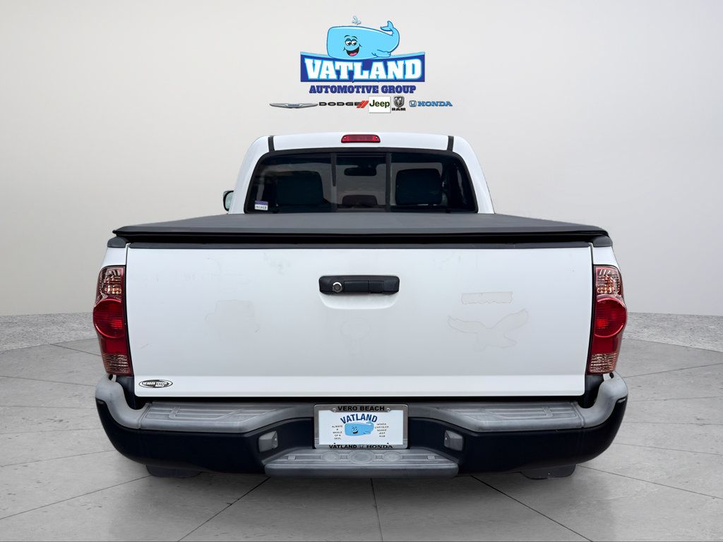 Used 2012 Toyota Tacoma 4x4 Regular Cab image 4