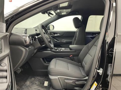 New 2026 Chevrolet Equinox LT w/ Safety and Technology Package AWD/4WD image 8