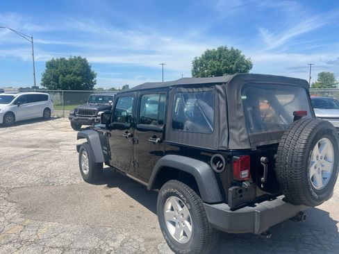 Used 2017 Jeep Wrangler Unlimited Sport AWD/4WD image 8