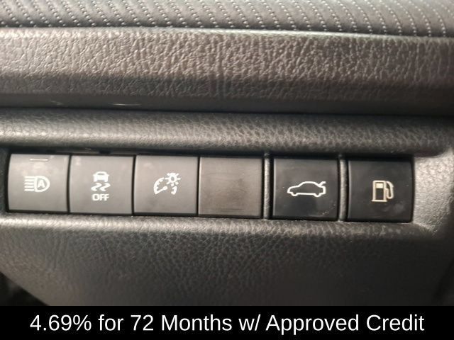 Used 2025 Toyota Camry SE FWD image 18