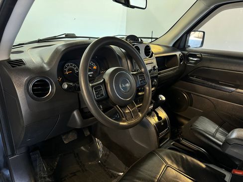Used 2014 Jeep Patriot Sport w/ Power Value Group image 11