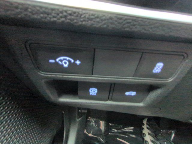 Used 2026 Hyundai Sonata SEL FWD image 31