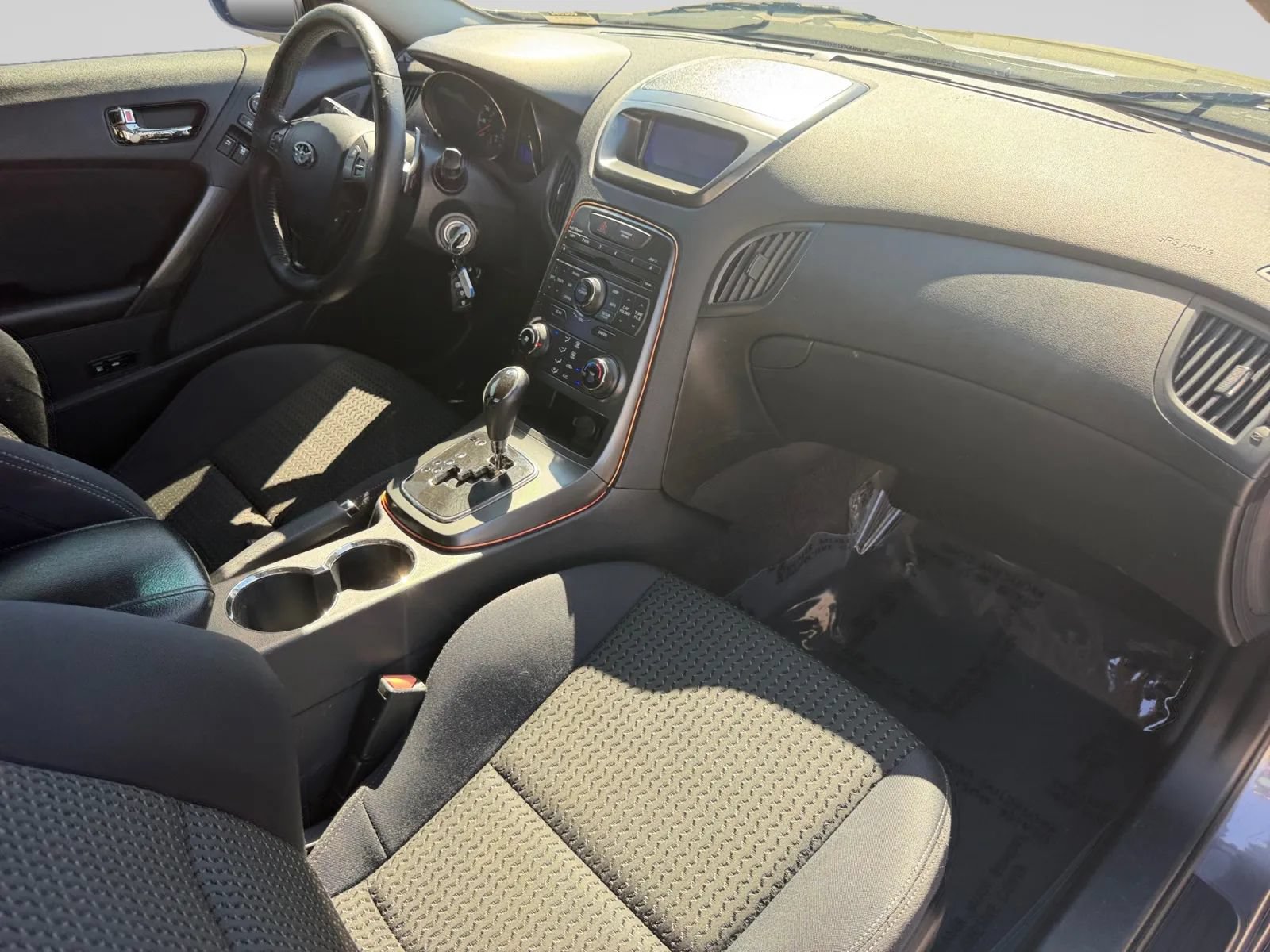 Used 2011 Hyundai Genesis 2.0T RWD image 31