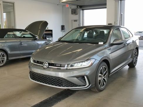 New 2026 Volkswagen Jetta SE image 3