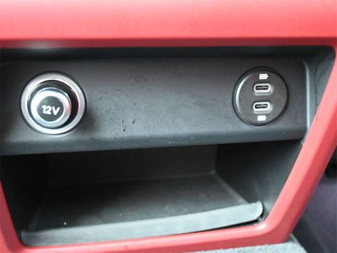 Used 2022 Porsche Cayenne S image 19