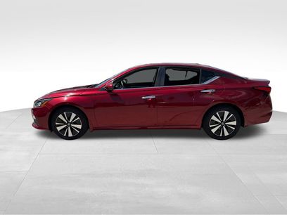 Used 2021 Nissan Altima 2.5 SV w/ SV Premium Package