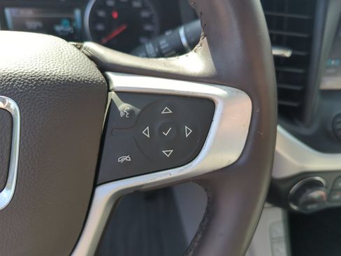 Used 2019 GMC Acadia SLT w/ LPO, Floor Liner Package FWD image 17