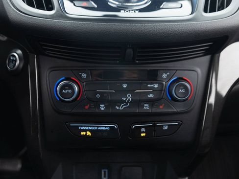 Used 2017 Ford Escape Titanium FWD image 35